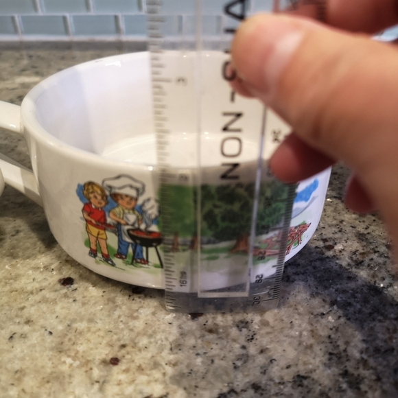 Vintage Campbell's Soup Kids 4.5" Bowls/ Mugs, Picnic, BBQ And Skiing - Picture 11 of 12